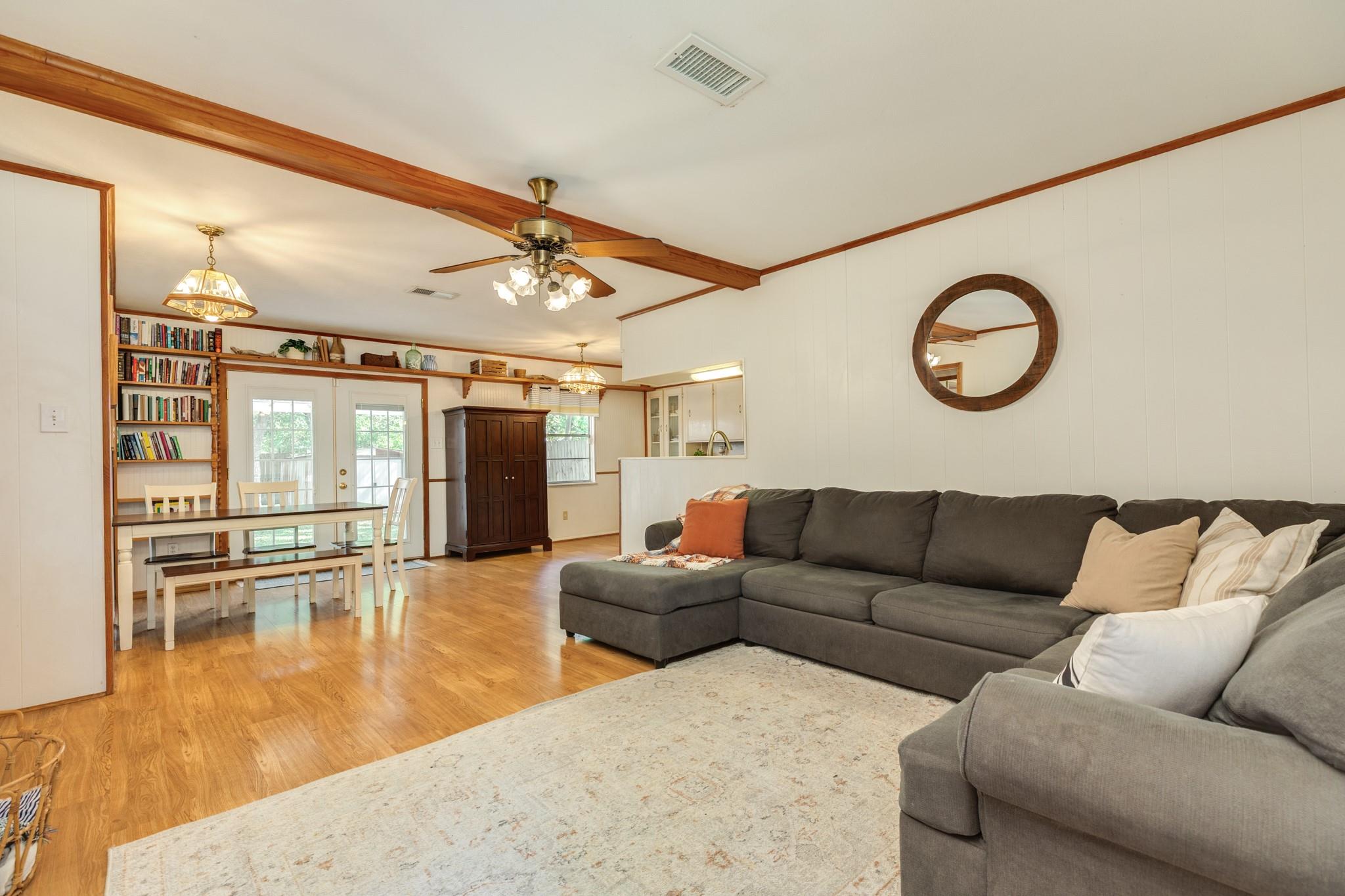 107 Hickory