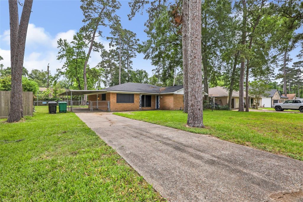 Photo of 218 Swift Current Drive, Huffman, TX 77336 (MLS # 60671015)