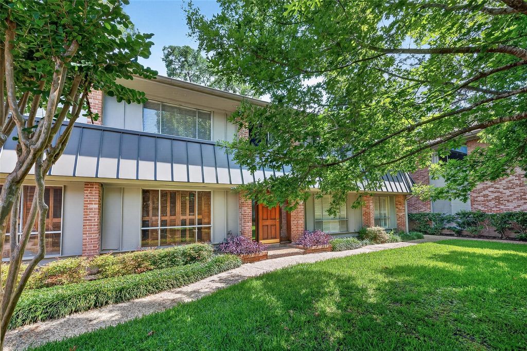 Photo of 6470 Bayou Glen Road #6470, Houston, TX 77057 (MLS # 93712124)