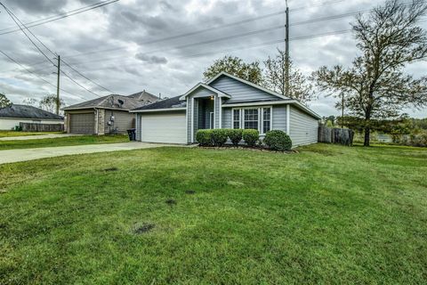 Tiny photo for 406 Woodlake Drive, Houston, TX 77336 (MLS # 17807148)