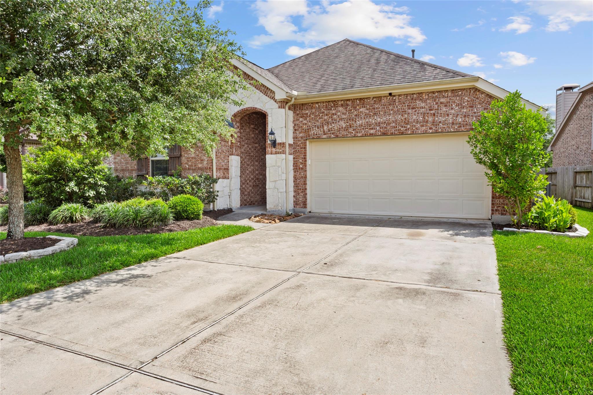 739 Mayhill Ridge Lane