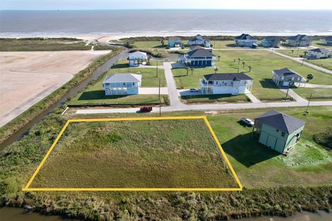 Vacant Land For Sale - 697 Overlook Drive<br/> Galveston County, Crystal Beach, TX 77650