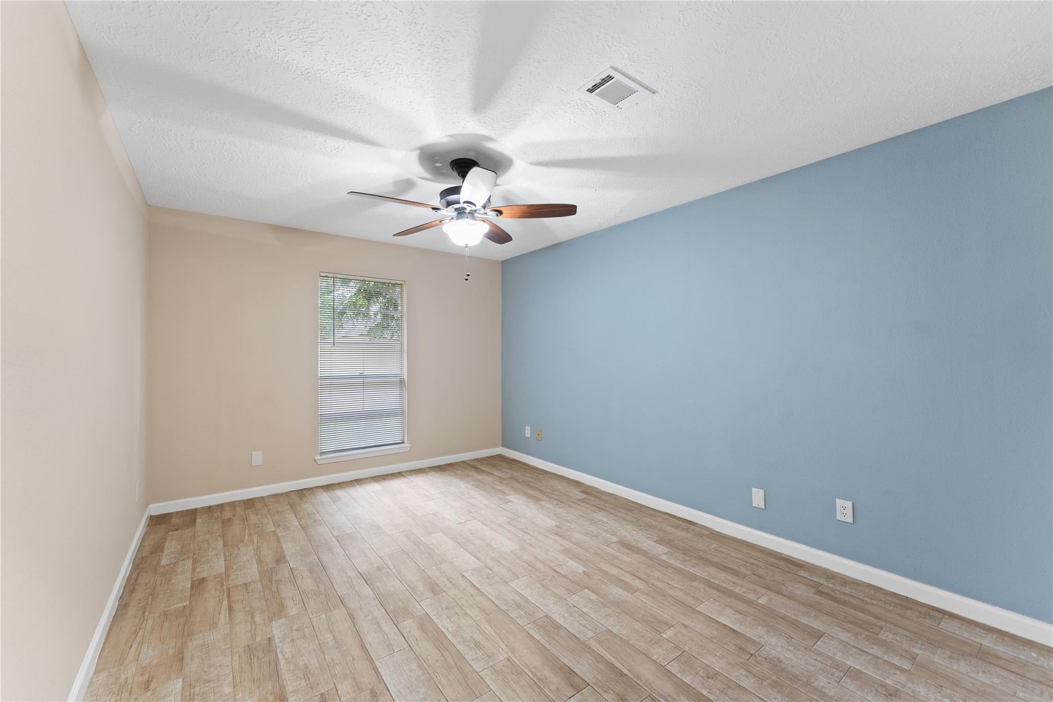 4929 Meadow Place Drive