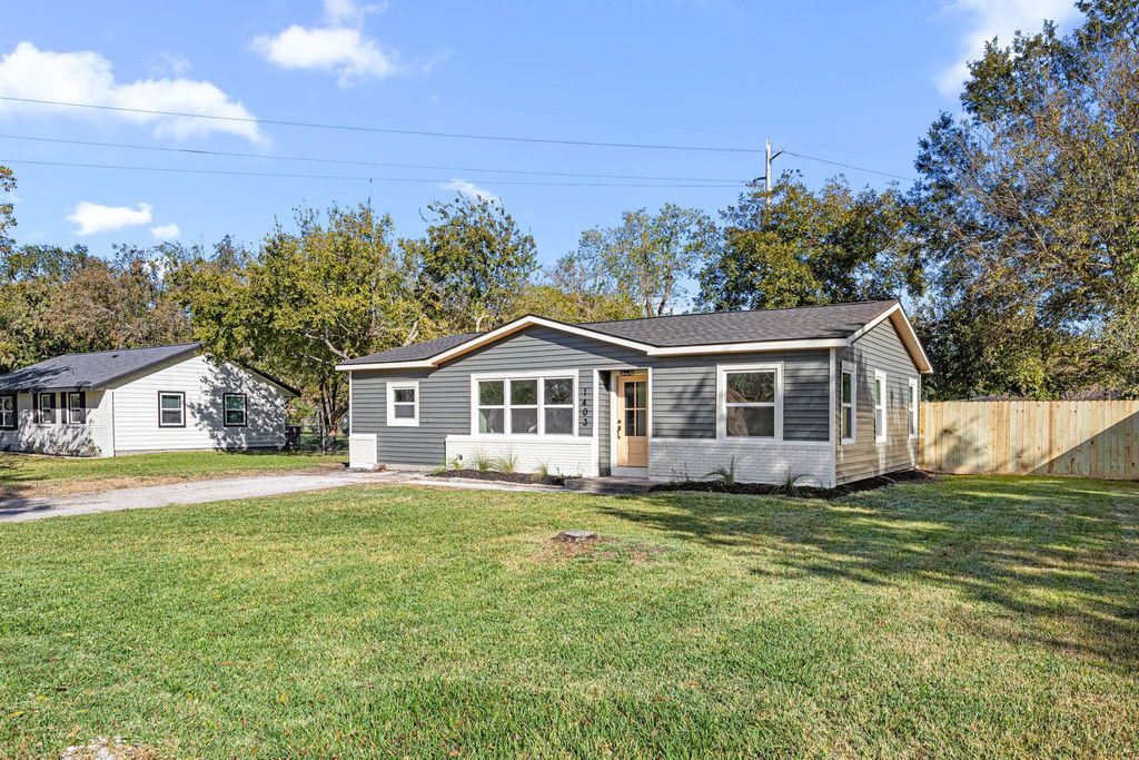 Photo of 1403 Melody Drive, La Marque, TX 77568 (MLS # 69842205)