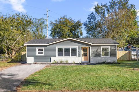 Photo of 1403 Melody Drive, La Marque, TX 77568 (MLS # 69842205)