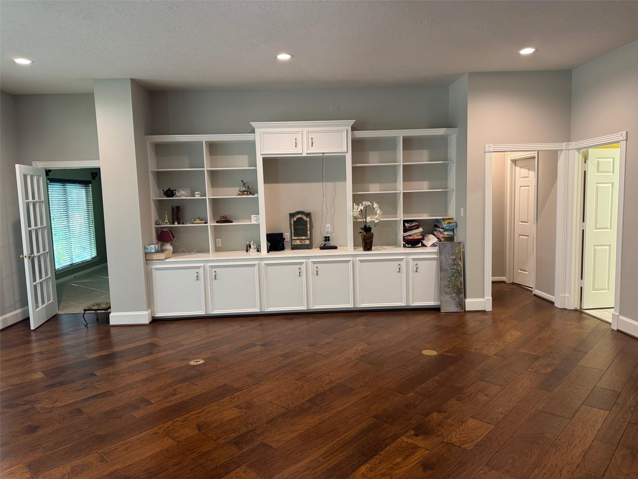 3314 Lake Island Drive