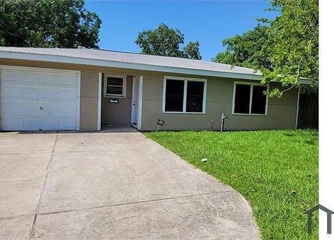 Photo of 2101 Glendale Ave St, La Marque, TX 77568 (MLS # 23670021)