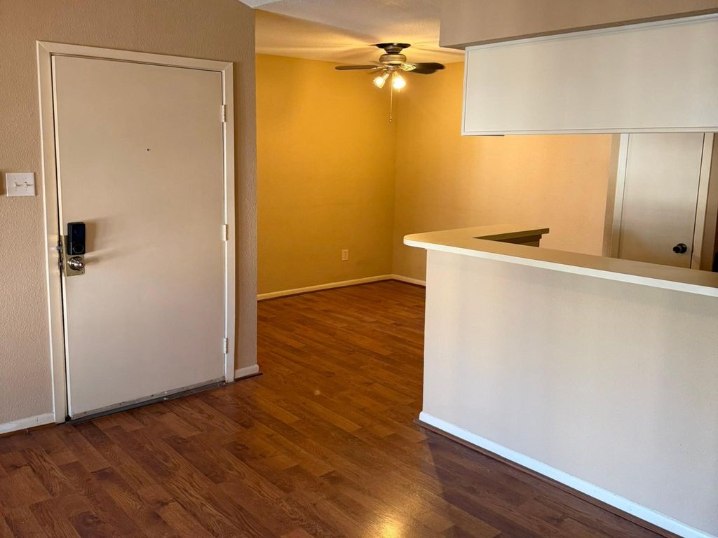 Photo of 9000 Bissonnet Street #512, Houston, TX 77074 (MLS # 61641056)