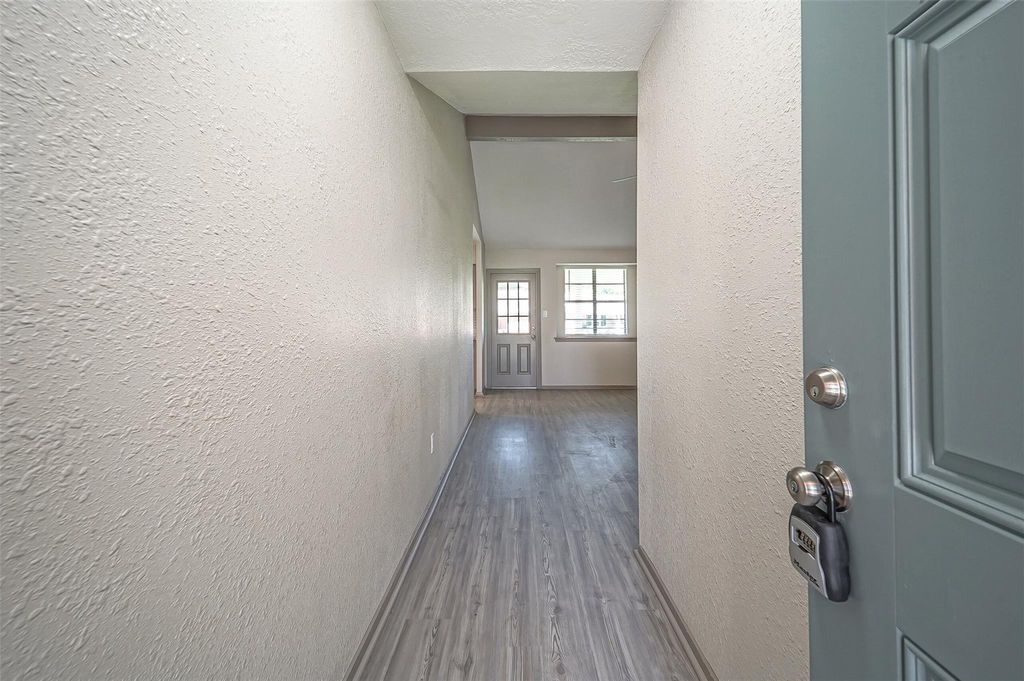 Photo of 407 Stratmore Drive, Friendswood, TX 77546 (MLS # 16501001)