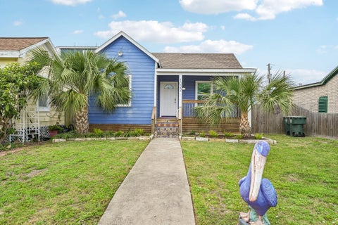 Photo of 1022 Avenue L, Galveston, TX 77550 (MLS # 79423517)