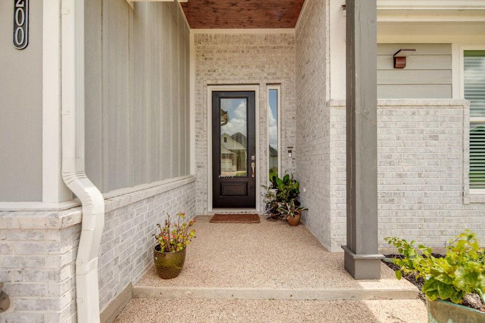3200 Glencairn Court