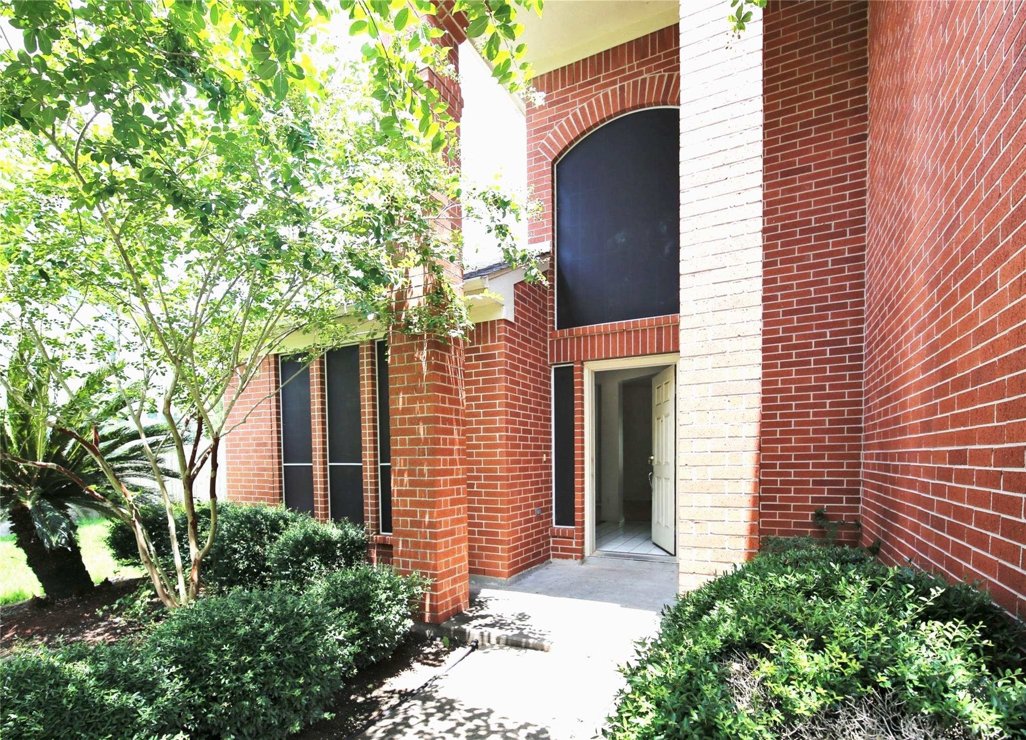 4602 Rainbow Valley Court