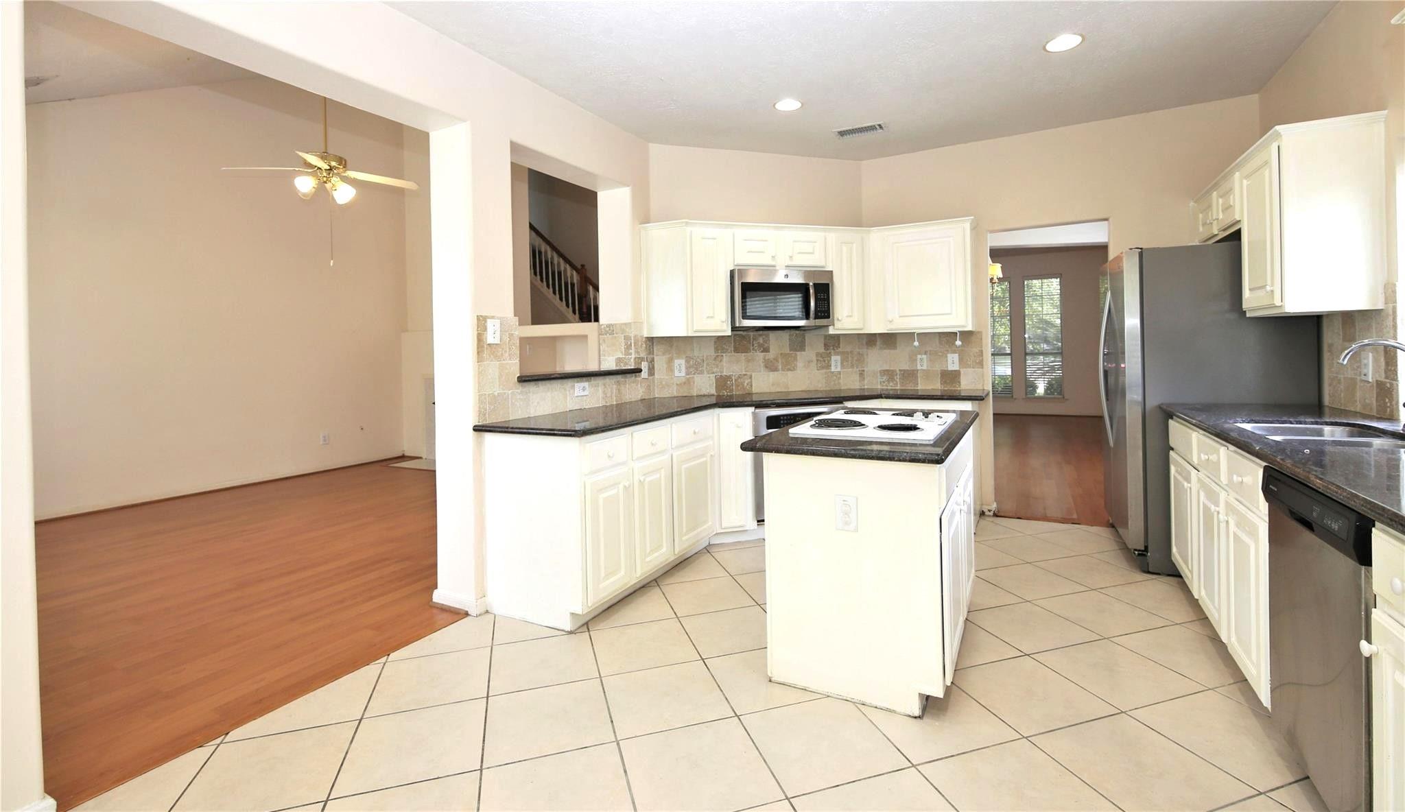 4602 Rainbow Valley Court