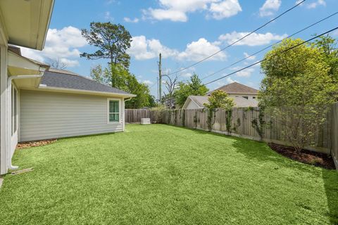 Tiny photo for 1723 Candlelight Lane, Houston, TX 77018 (MLS # 27479920)
