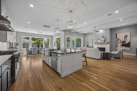 Tiny photo for 1723 Candlelight Lane, Houston, TX 77018 (MLS # 27479920)