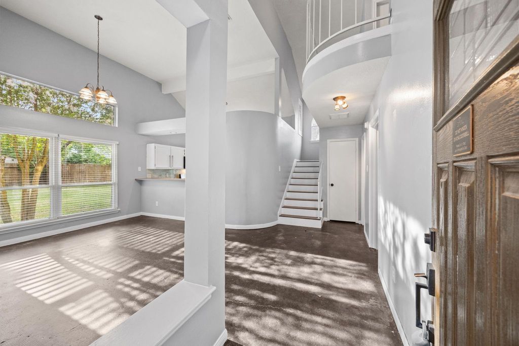 Photo of 9630 Top Gallant Court, Houston, TX 77065 (MLS # 79666109)