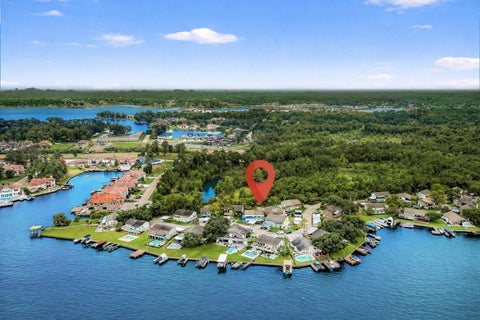Photo of 88 Lakeview Village, Conroe, TX 77356 (MLS # 11214393)