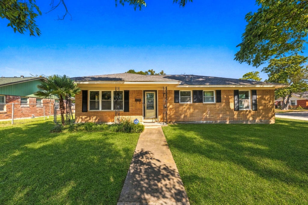 Photo of 5802 Jason Street, Houston, TX 77074 (MLS # 55943876)