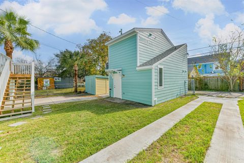 Photo of 4323 Ursuline Alley #RR, Galveston, TX 77550 (MLS # 39963317)