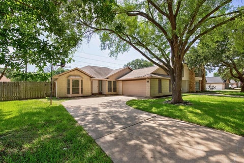 Photo of 22927 Indian Ridge Drive, Katy, TX 77450 (MLS # 50658937)