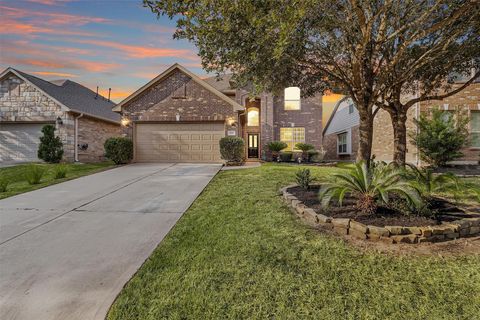 Photo of 115 N Hawkhurst Circle, The Woodlands, TX 77354 (MLS # 23041964) Photo of 115 N Hawkhurst Circle, The Woodlands, TX 77354 (MLS # 23041964)