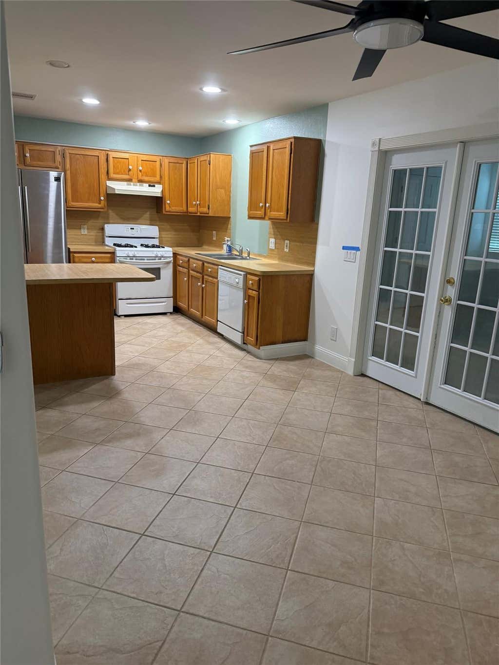 Photo of 3207 E Heatherock Circle, Sugar Land, TX 77479 (MLS # 46217599)