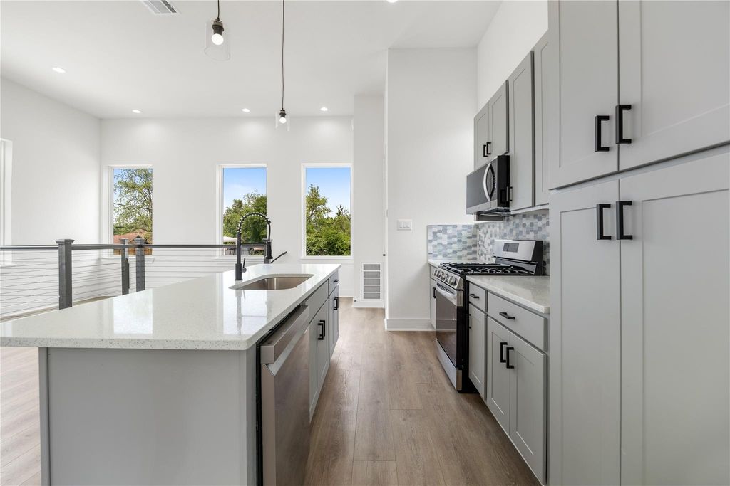 Photo of 947 Green Meadow Street #C, Houston, TX 77091 (MLS # 57559525)