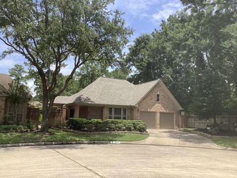 Photo of 3347 Courtland Manor Lane, Houston, TX 77339 (MLS # 77376328)