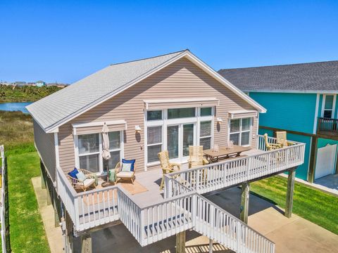 Photo of 4118 Isla Del Sol, Galveston, TX 77554 (MLS # 82985359)