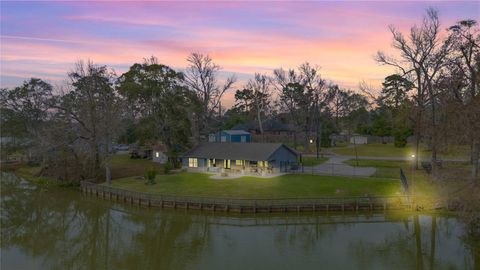 126 Magnolia Point Drive Houston TX 77336