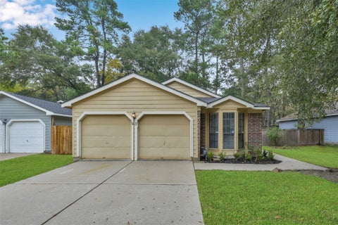 Photo of 93 W High Oaks Circle, Spring, TX 77380 (MLS # 67313534)