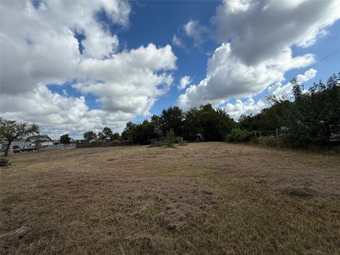 Lot 127 N Pine Hill Street Pinehurst TX 77362