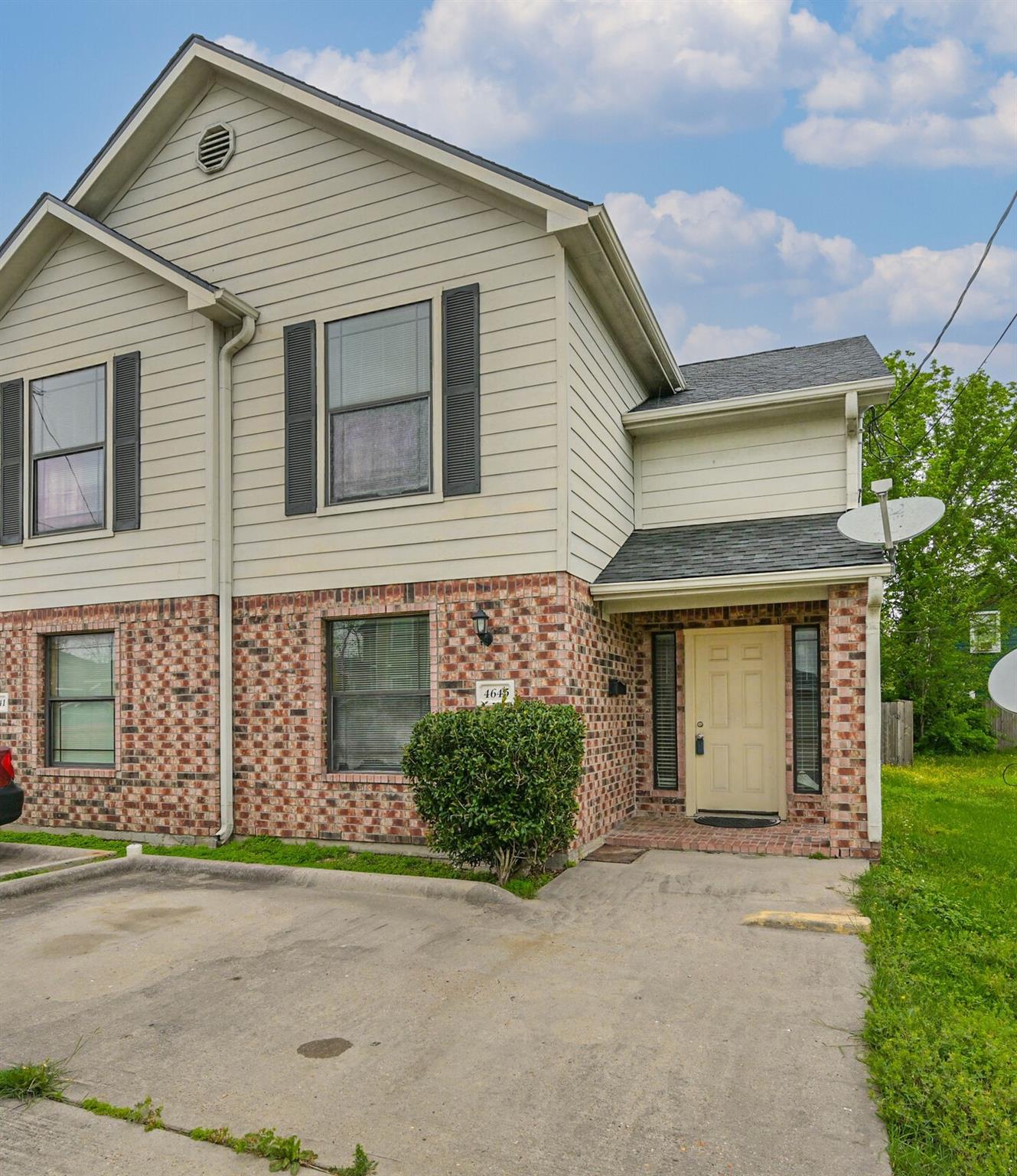 4645 Knoxville Street