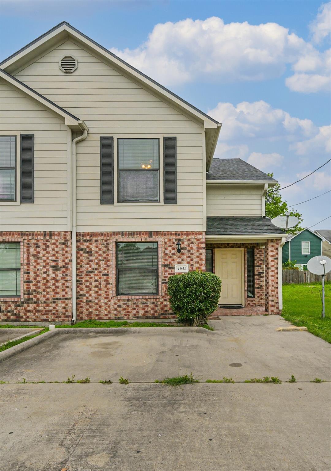 4645 Knoxville Street