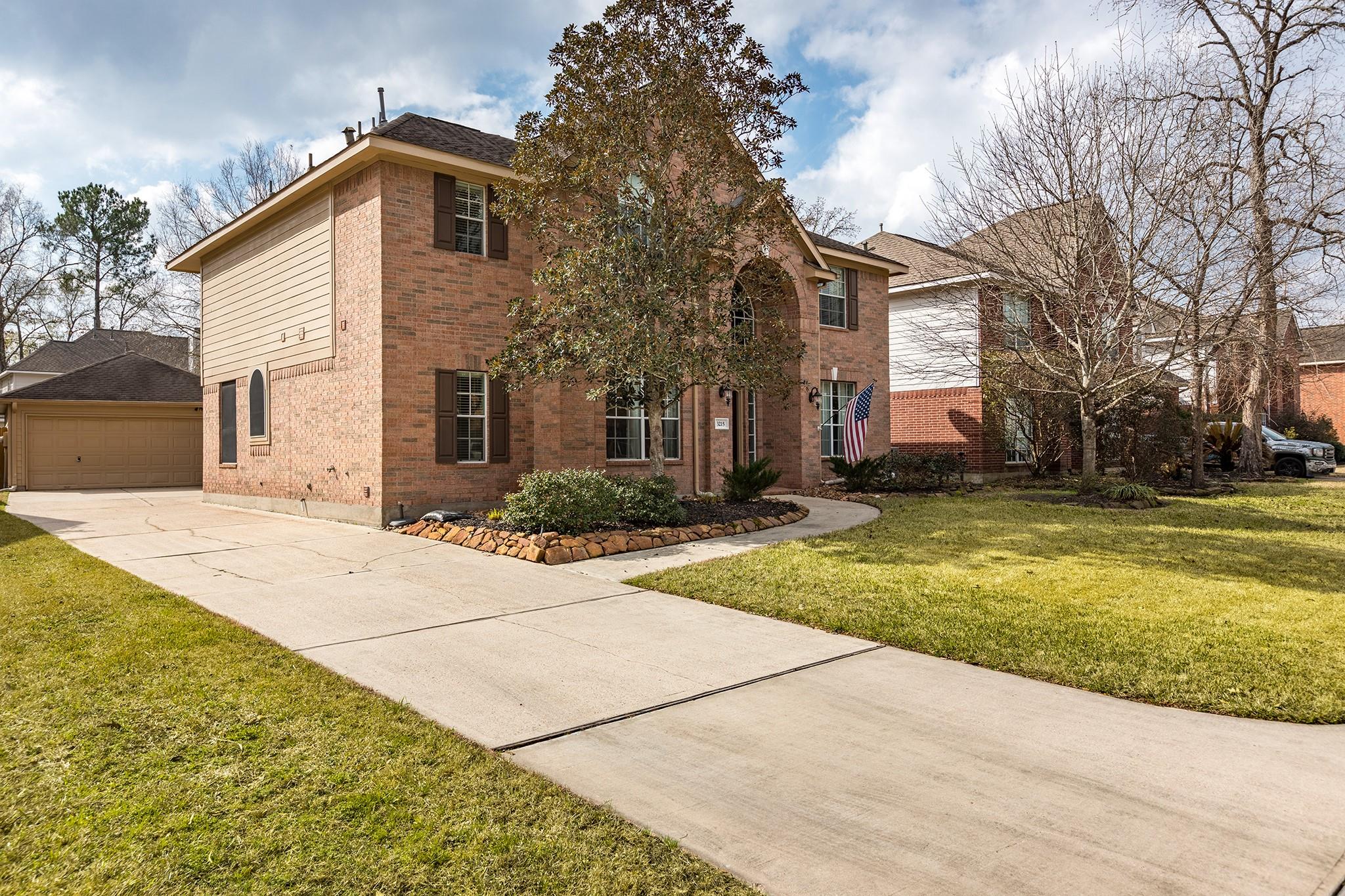 3215 Canna Lily Court