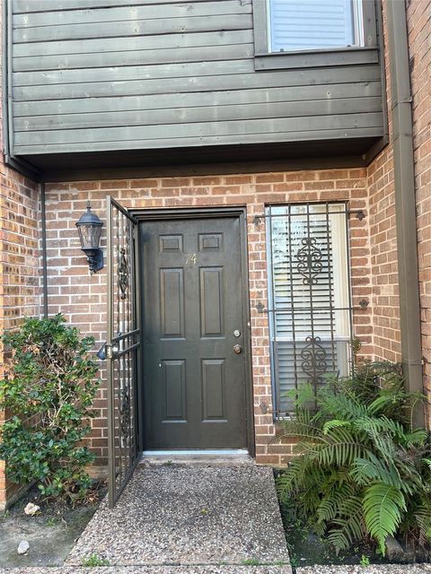 Photo of 6111 Beverly Hill Street #74, Houston, TX 77057 (MLS # 59781313)