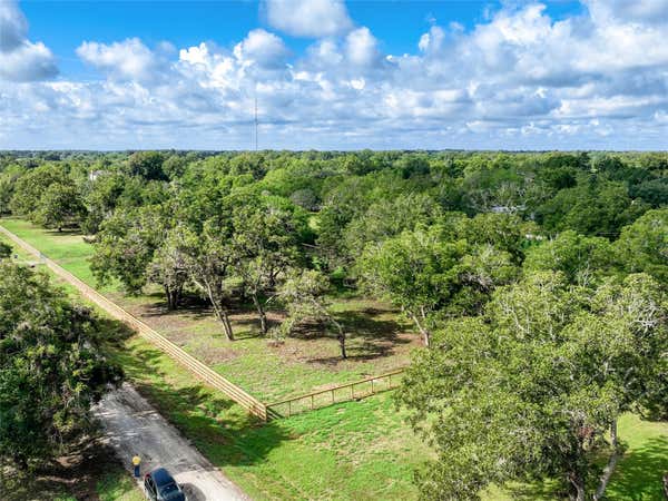 315 Pony Ln, Wallis, TX, 77485