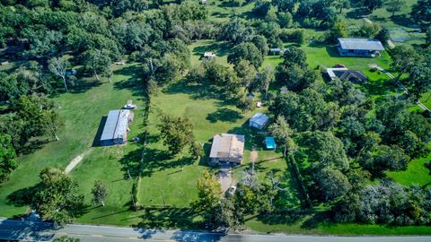 Photo of 3781 Fm 524 Road, Sweeny, TX 77480 (MLS # 78505352)