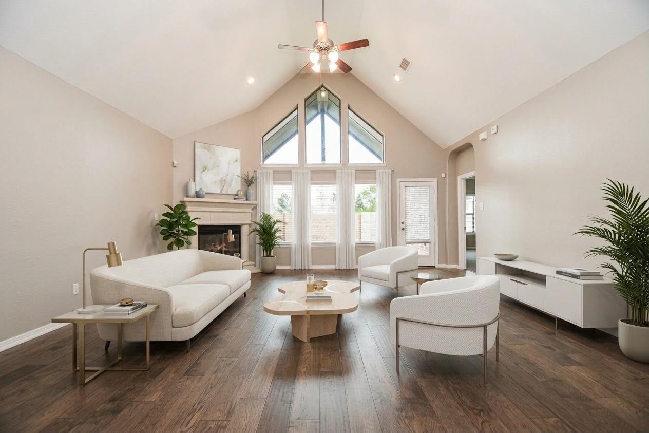 6723 Sotoria Lane