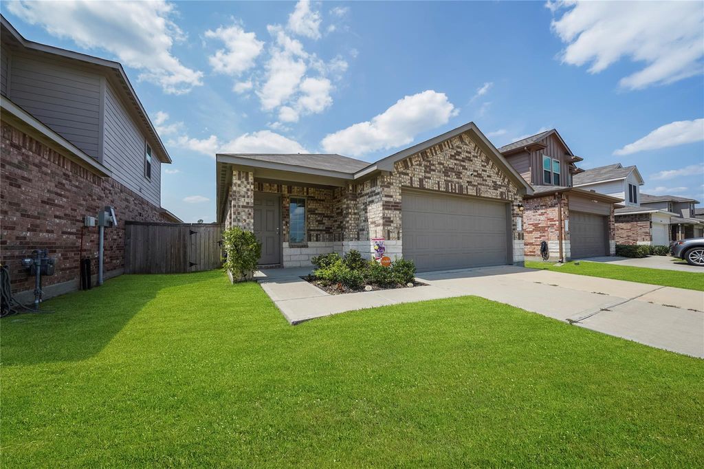 Photo of 14576 Valley Ridge Dr Dr, New Caney, TX 77357 (MLS # 31772436)