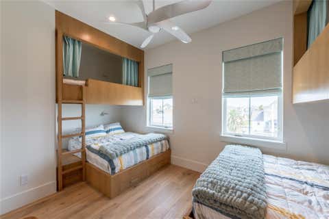 Tiny photo for 1311 Oahu Drive, Tiki Island, TX 77554 (MLS # 13559171)