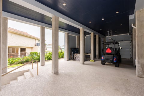 Tiny photo for 1311 Oahu Drive, Tiki Island, TX 77554 (MLS # 13559171)