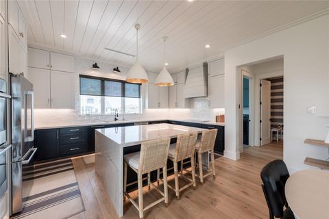 Tiny photo for 1311 Oahu Drive, Tiki Island, TX 77554 (MLS # 13559171)