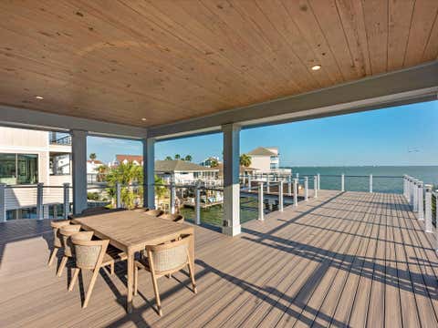 Tiny photo for 1311 Oahu Drive, Tiki Island, TX 77554 (MLS # 13559171)