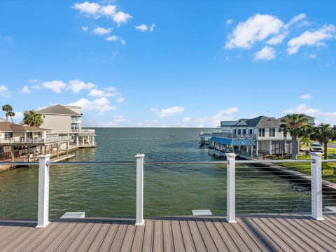 Tiny photo for 1311 Oahu Drive, Tiki Island, TX 77554 (MLS # 13559171)