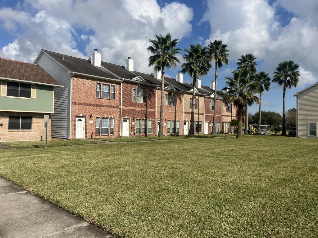 Photo of 4219 Benard Court, Pasadena, TX 77503 (MLS # 42318437)