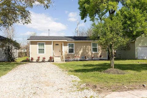 100 18th Ave North Texas City TX 77590