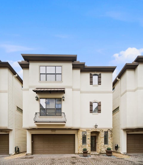 Photo of 5950 Kiam Street #E, Houston, TX 77007 (MLS # 34996660)