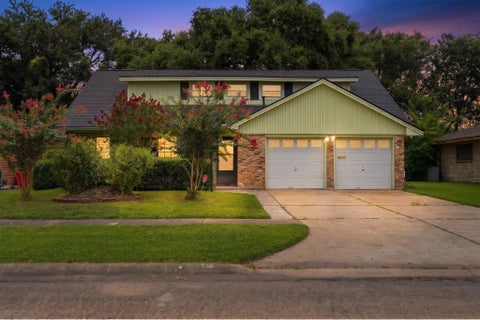 Photo of 2216 Peach Lane, Pasadena, TX 77502 (MLS # 43511882)