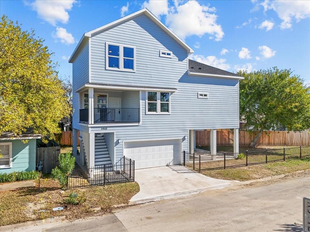 Photo of 1910 Bayou Shore Drive, Galveston, TX 77551 (MLS # 53763728)